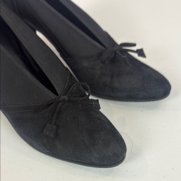Vintage Prevata Black Suede with Bow 3” Heels - Picture 3 of 11